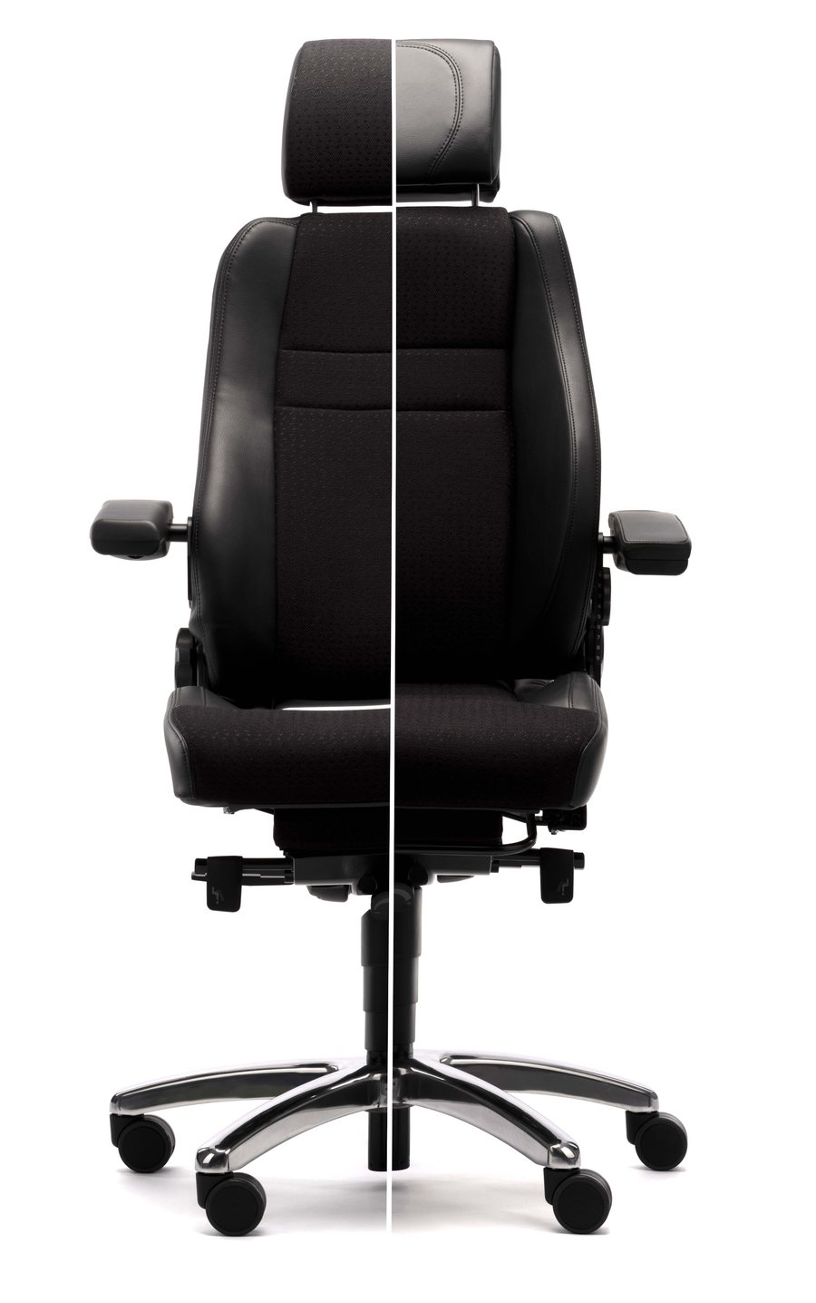 Secur24 Basic and Secur24 Exclusive side by side, Basic in fabric on the left, Exclusive in leather on the right